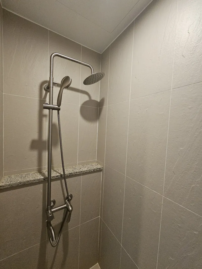 [Gangneung] 5 minutes walk from Songjeong Beach, newly built in 24 years #Parking available #Convenience facilities 10