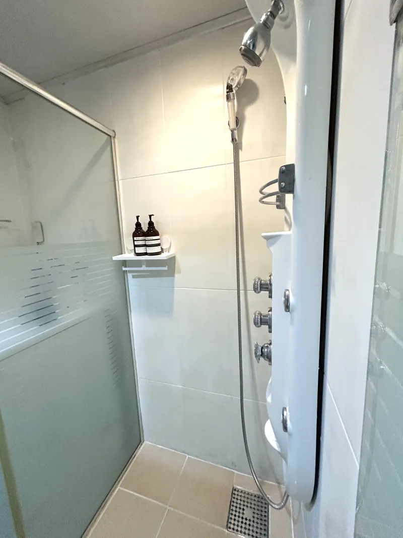 [Gangnam, Seoul] 3-minute walk from Suseo Station, Samsung Hospital, large 4-person room 16