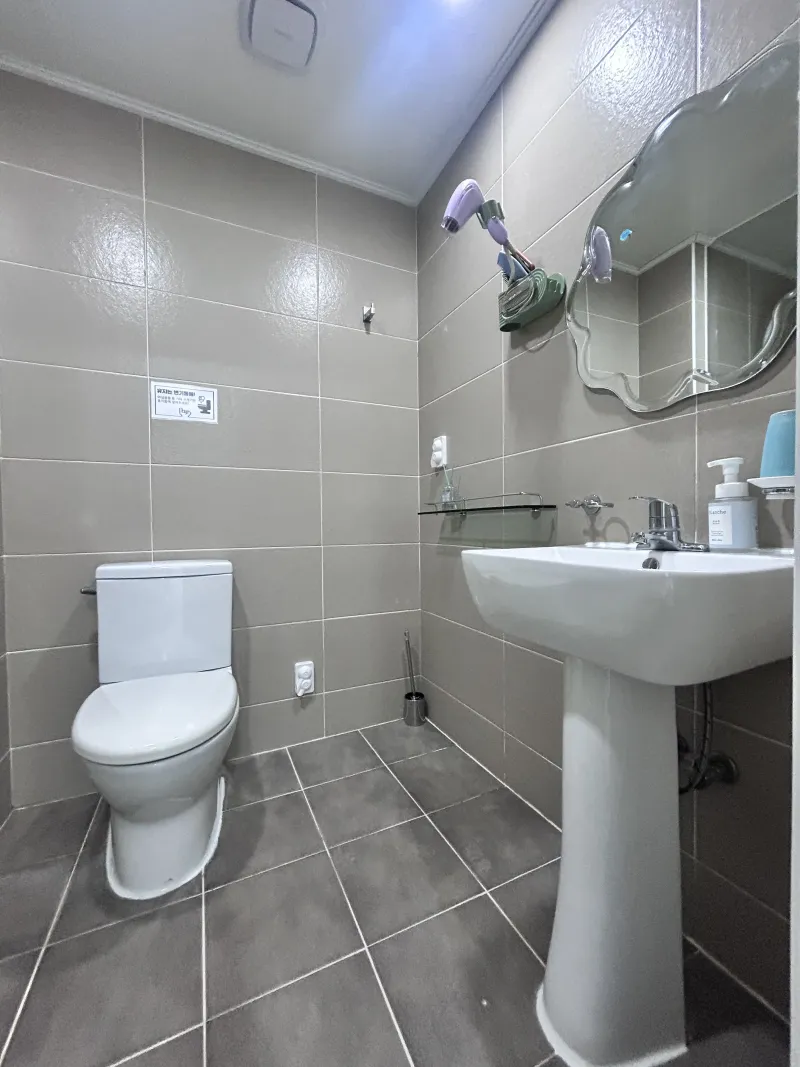 [Beophwan-dong, Seogwipo][Blandiya Pension, Seogwipo, Jeju] Quiet, budget-friendly studio in front of Beophwan Beach #PetFriendly 5