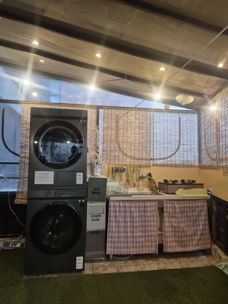 [Beophwan-dong, Seogwipo][Blandiya Pension, Seogwipo, Jeju] Quiet, budget-friendly studio in front of Beophwan Beach #PetFriendly 9