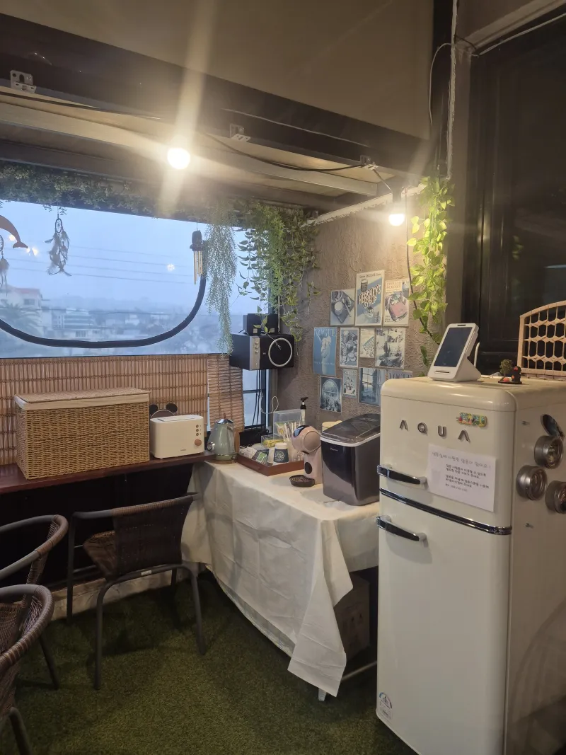 [Beophwan-dong, Seogwipo][Blandiya Pension, Seogwipo, Jeju] Quiet, budget-friendly studio in front of Beophwan Beach #PetFriendly 10