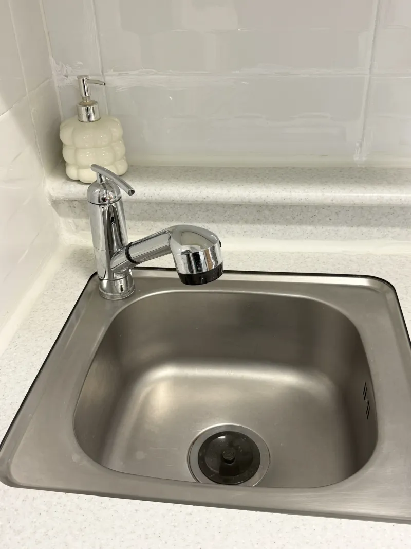 [Mapo, Seoul][Hongik Univ. Station] Affordable, Cozy, and Clean Double Room 6