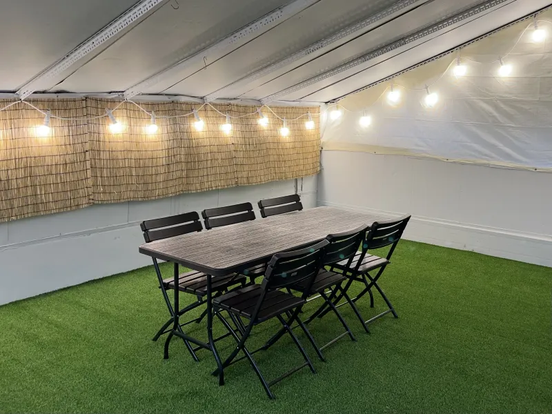 [Jongno, Seoul] 1-minute walk from Dongdaemun Station / DDP / 10-minute walk from Myeongdong Station / 8-minute walk from Gwangjang Market 11
