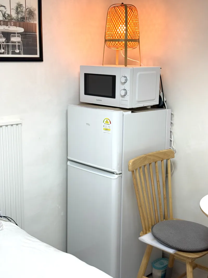 [Mapo, Seoul][Hongik Univ. Station] Affordable, Cozy, and Clean Double Room 8