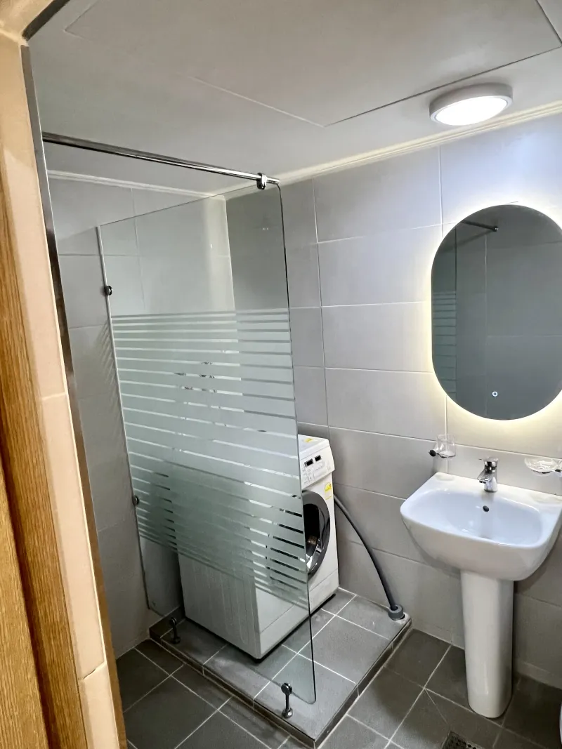 [Jongno, Seoul] 5-minute walk from Dongmyo Station and Sinseol-dong Station, 5-minute walk from Airport Bus No. 6002 12