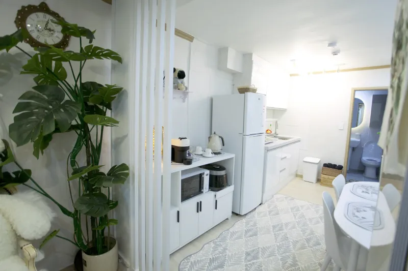 [Jongno, Seoul] 5-minute walk from Dongmyo Station and Sinseol-dong Station, 5-minute walk from Airport Bus No. 6002 21