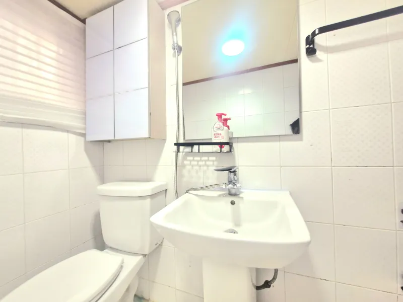 [Dongjak, Seoul] 10 mins to Sadang/Yongsan/Express Bus Terminal/Bangbae/Namseong Station (5 mins walk)/Hive (10 mins walk) 22