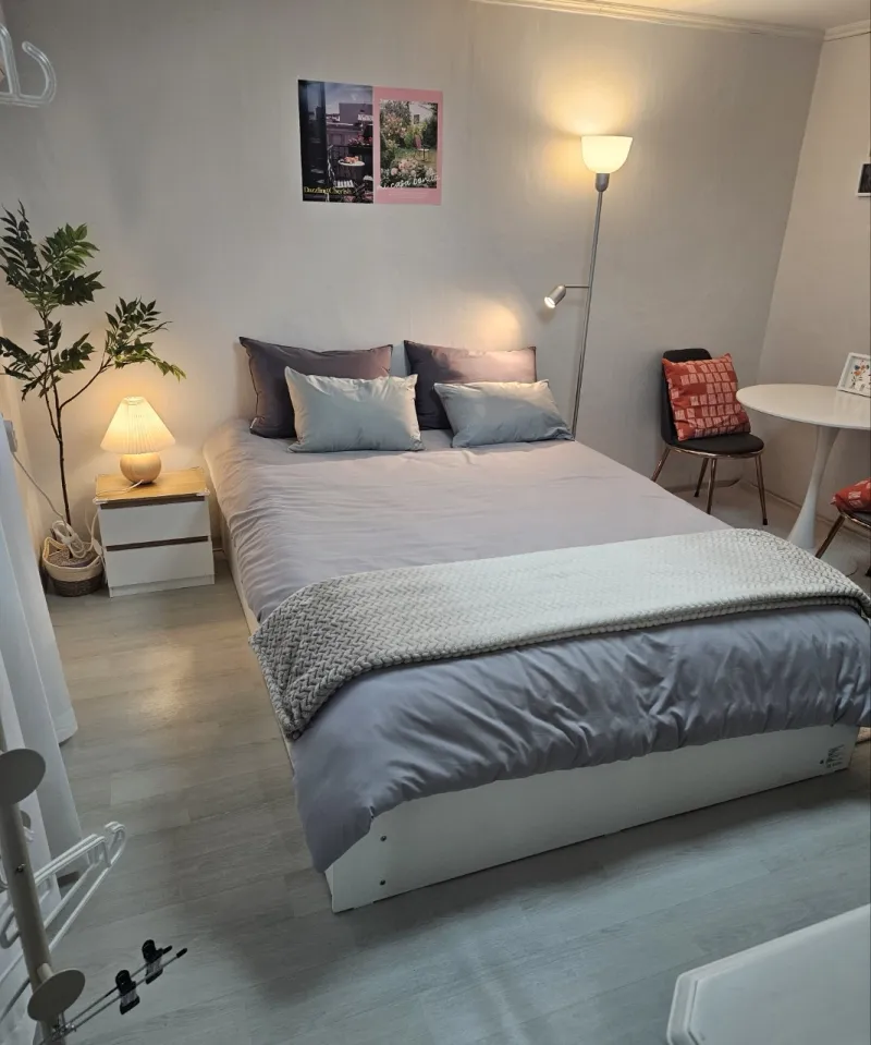[Gangnam, Seoul] Studio apartment in the heart of Gangnam, near Sinsa Station, Garosu-gil 5