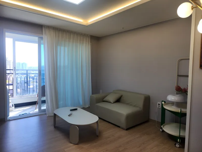 [Daedeok, Daejeon] Shintanjin Station, Seongsim Church, and a retro-inspired neighborhood apartment 9