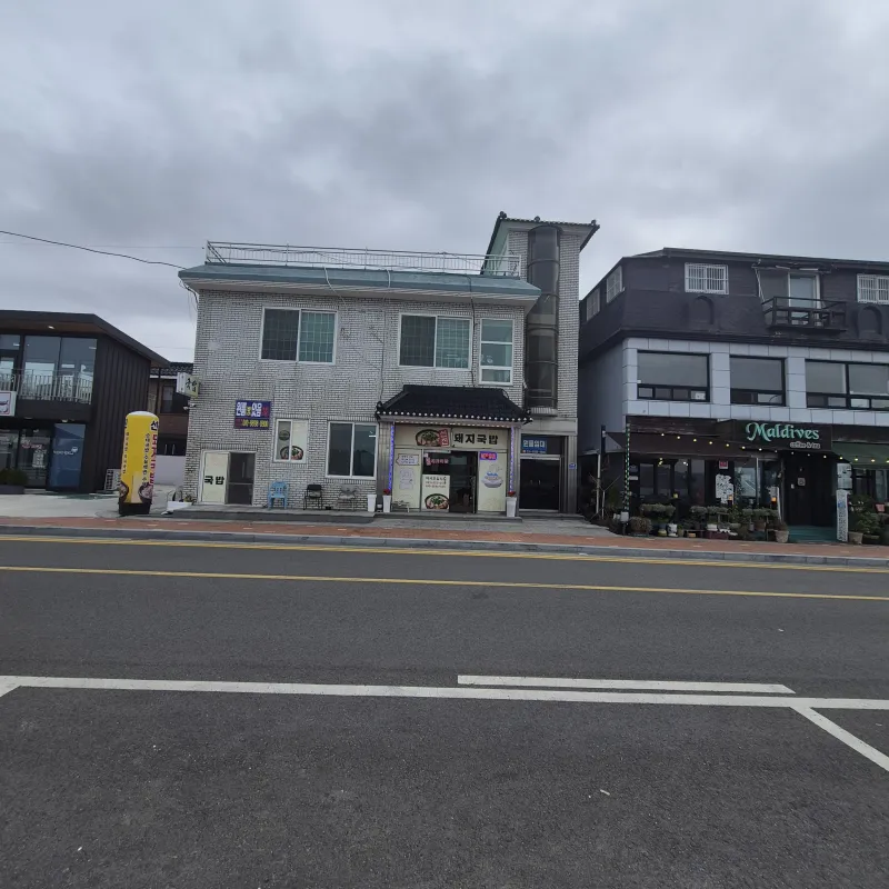 [Sacheon] Quiet studio apartment in front of the sea 11