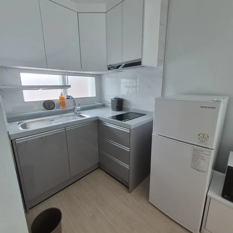 [Sacheon] Quiet studio apartment in front of the sea 18
