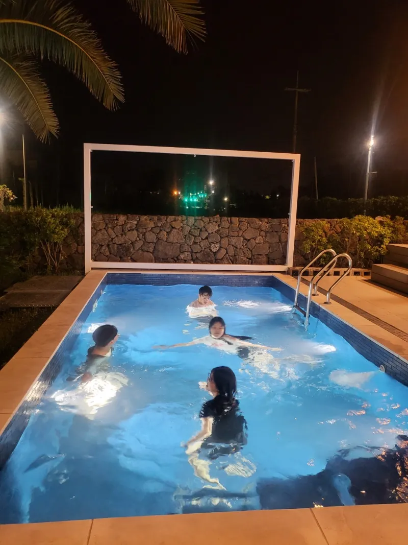 [서귀포 남원] 프리미엄 2층 풀빌라, 친환경 온수풀, 바베큐, 불멍, 바다와 한라산뷰 50