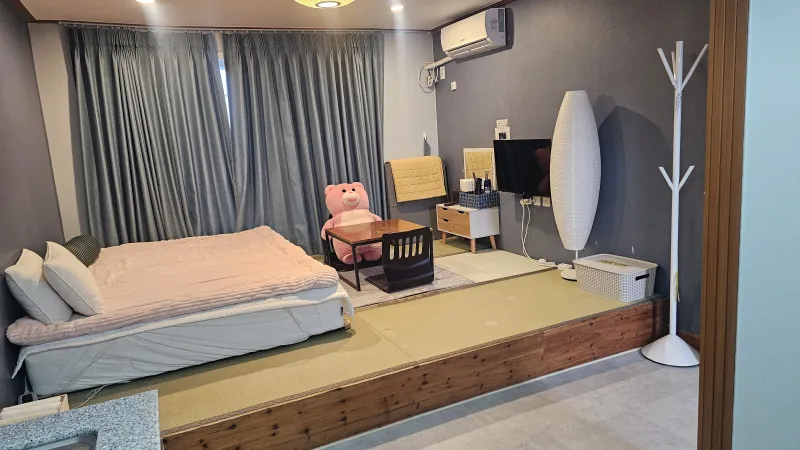 [Gangneung] Gangneung Family Pension, Pet-friendly Pension within 5 minutes walk of Sungeut Beach, Room #103 4
