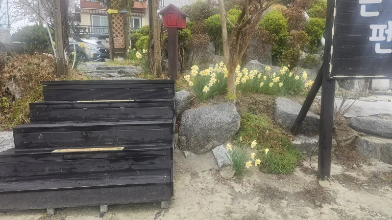 [Gangneung] Gangneung Family Pension, Pet-friendly Pension within 5 minutes walk of Sungeut Beach, Room #103 10