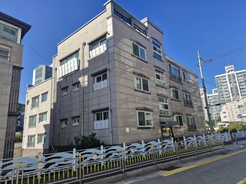 [Geoje] Near Terminal, Hanwha Ocean East Gate 2 km / Daewoo Hospital 1.2 km 16