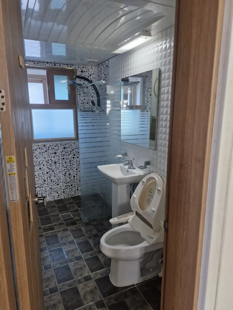 [Geoje] Near Terminal, Hanwha Ocean East Gate 2 km / Daewoo Hospital 1.2 km 8