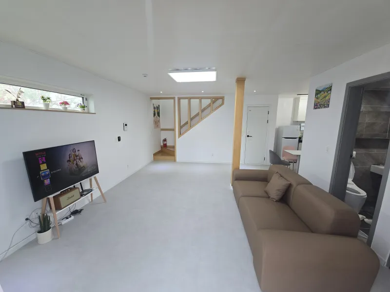 [Sokcho] Private house, 2-minute walk from Jungang Market, parking available for 2 cars, suitable for groups and workcations 20