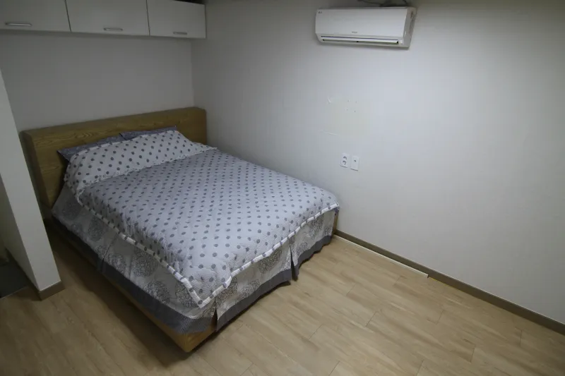 [Gwangjin, Seoul] Quiet, fully furnished 10-pyeong studio on the 2nd floor, 7-minute walk from Konkuk University Station 2