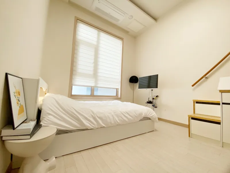 [Songpa, Seoul] 10th Floor Duplex Officetel (1-3 People) 2 Minutes from Jamsil/Mongchontoseong Station 7