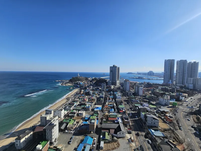 [강원 속초] 등대해변 써밋베이 20층 1.5룸 오션뷰 영금점뷰 등대뷰 동명항뷰 96