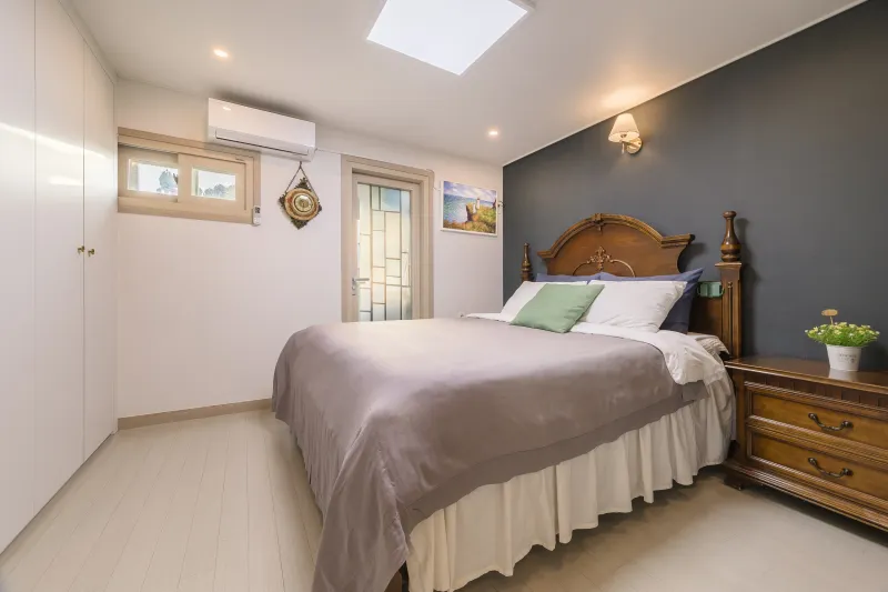 [Namwon, Seogwipo] 2-story detached house. Spacious yard. Ocean view. Jacuzzi. Three-room. BBQ. Foot volleyball. Pets 47