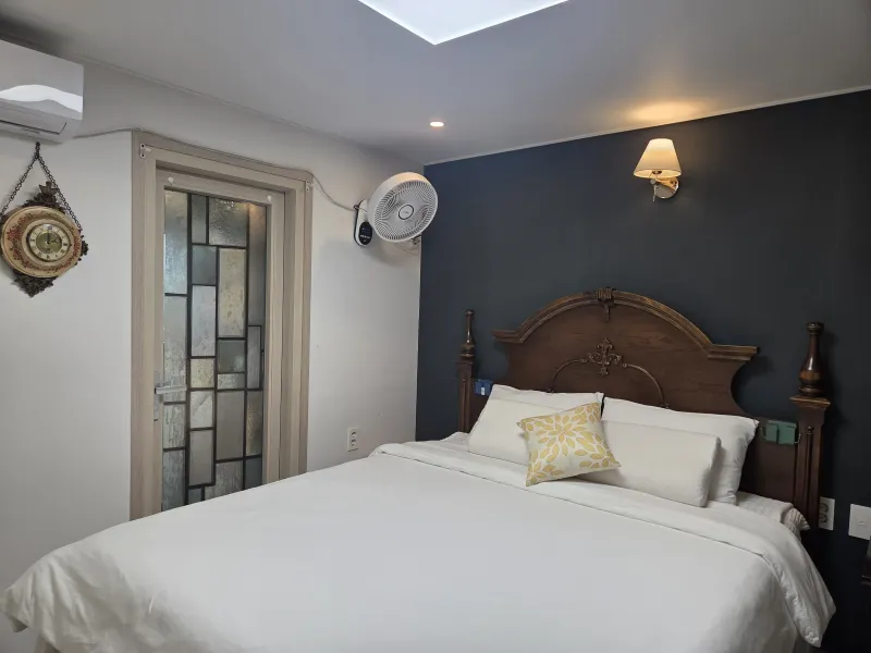 [Namwon, Seogwipo] 2-story detached house. Spacious yard. Ocean view. Jacuzzi. Three-room. BBQ. Foot volleyball. Pets 264