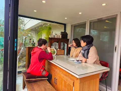 [Namwon, Seogwipo] 2-story detached house. Spacious yard. Ocean view. Jacuzzi. Three-room. BBQ. Foot volleyball. Pets 282