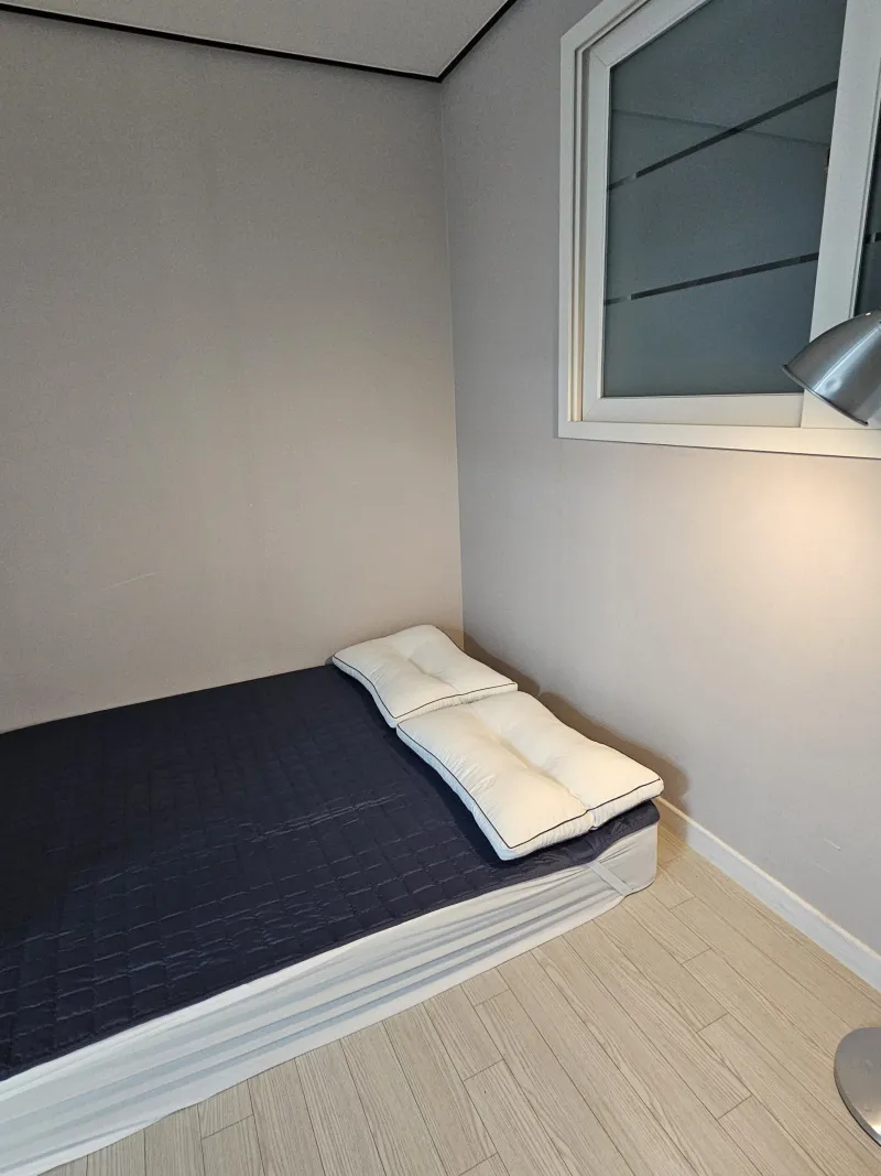 [Gangseo, Seoul] 10th floor, brand-new officetel near Kkachisan Station (Lines 2 & 5) 2