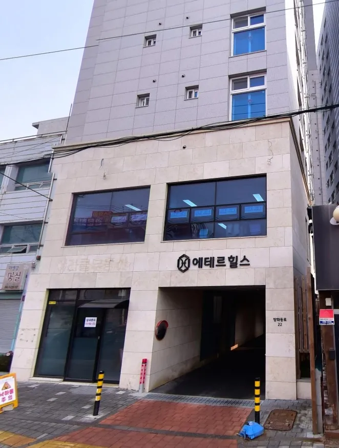 [Gangseo, Seoul] Newly built double station area (Line 5 5-minute walk, Line 9 1-minute walk), 6th floor 18