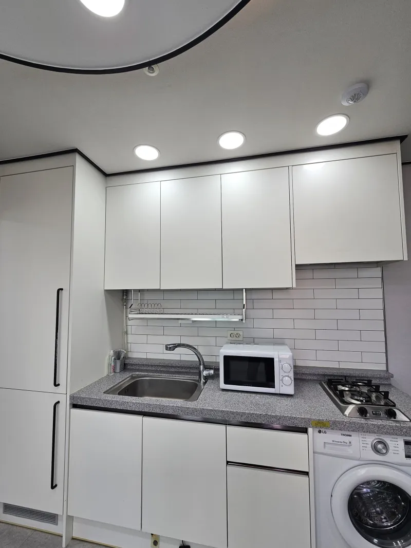 [Gangseo, Seoul] 10th floor, brand-new officetel near Kkachisan Station (Lines 2 & 5) 15