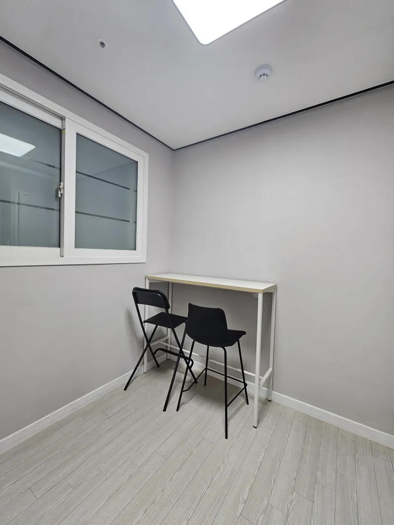 [Gangseo, Seoul] 10th floor, brand-new officetel near Kkachisan Station (Lines 2 & 5) 5