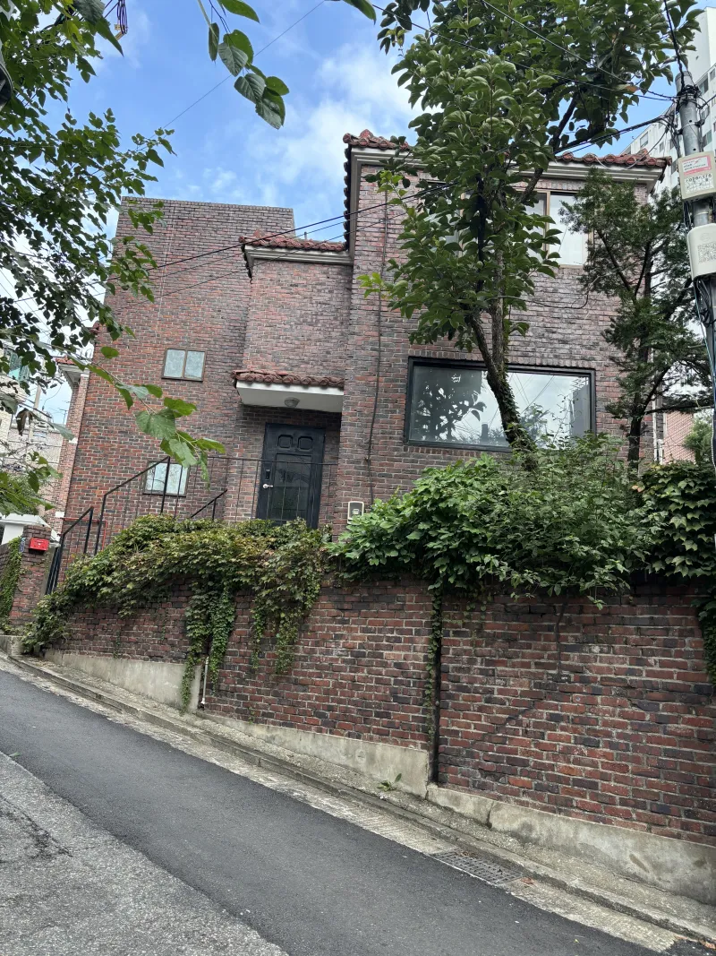 [Eunpyeong, Seoul] 10-minute walk from Yeonsinnae Station, bright and independent semi-basement 11