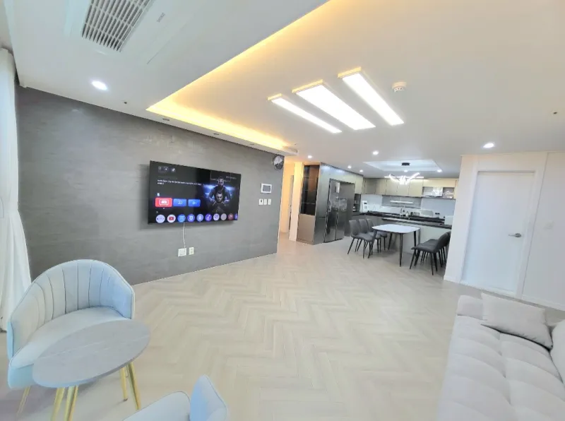 [Beophwan-dong, Seogwipo] ♡Right in front of Beophwan Beach♡ 3 rooms, 2 bathrooms, Olle Trail Course 7, 5 minutes by car to E-Mart 22