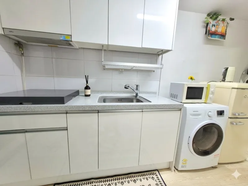 [Dongdaemun, Seoul] Free Cleaning Fee / Quiet 2-Room 14