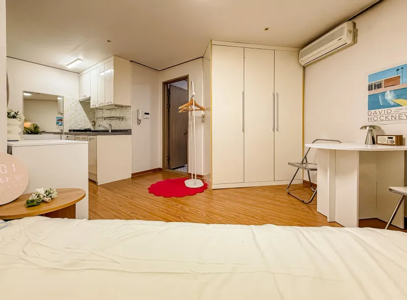 [Mapo, Seoul] Short-term rental accommodation right in front of Hongdae, fully furnished, 34 pyeong 19