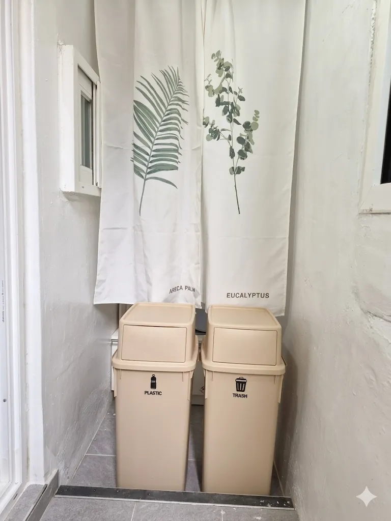 [Dongdaemun, Seoul] Free Cleaning Fee / Quiet 2-Room 17