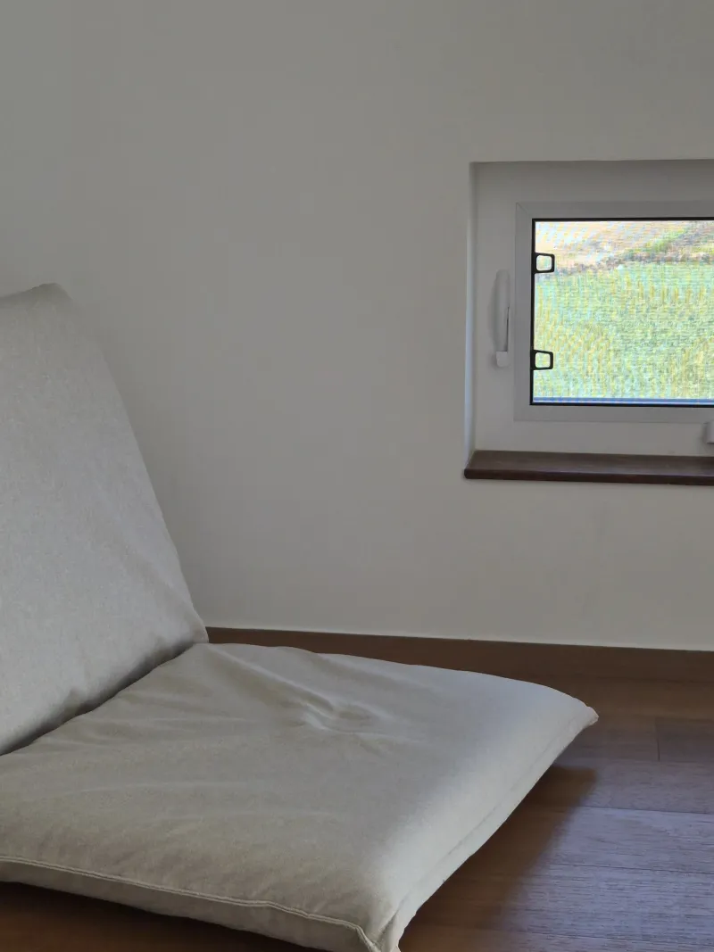[Daejeong, Seogwipo] Sea view where Daejeong dolphins live, in front of the bus stop, a house in a rural village 43