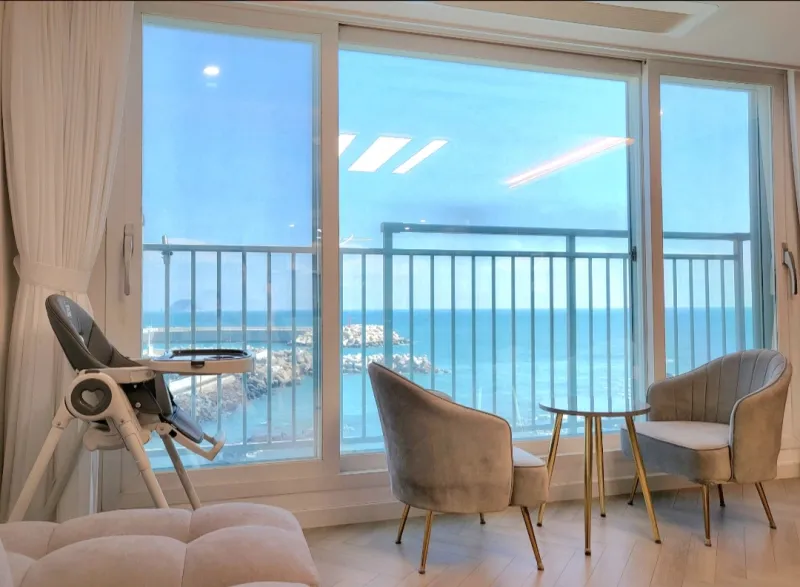 [Beophwan-dong, Seogwipo] ♡Right in front of Beophwan Beach♡ 3 rooms, 2 bathrooms, Olle Trail Course 7, 5 minutes by car to E-Mart 20