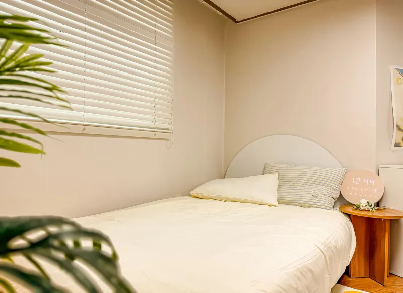[Mapo, Seoul] Short-term rental accommodation right in front of Hongdae, fully furnished, 34 pyeong 9