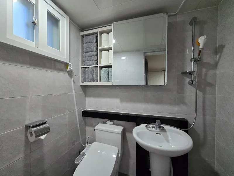 [Seo-gu, Daejeon] 5 Queen Beds/Fully Furnished♡Renovated/2 Large TVs//Family Trip/Business Trip 36