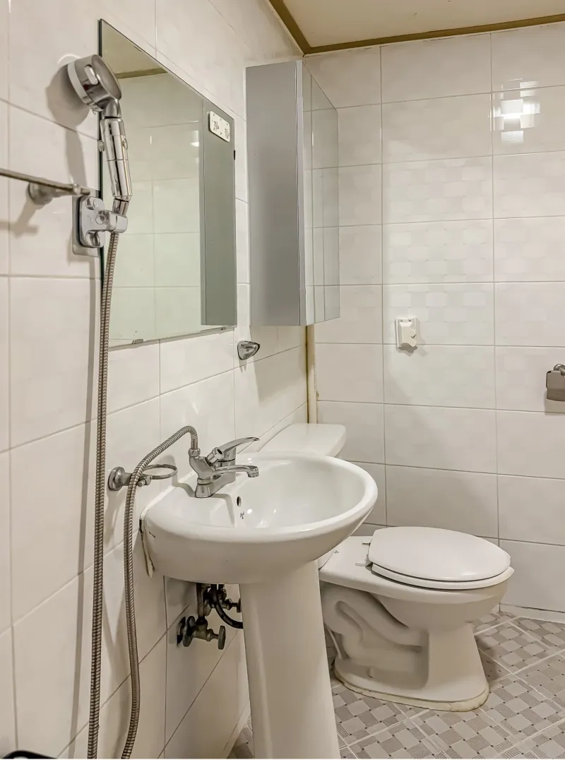 [Mapo, Seoul] Short-term rental accommodation right in front of Hongdae, fully furnished, 34 pyeong 16