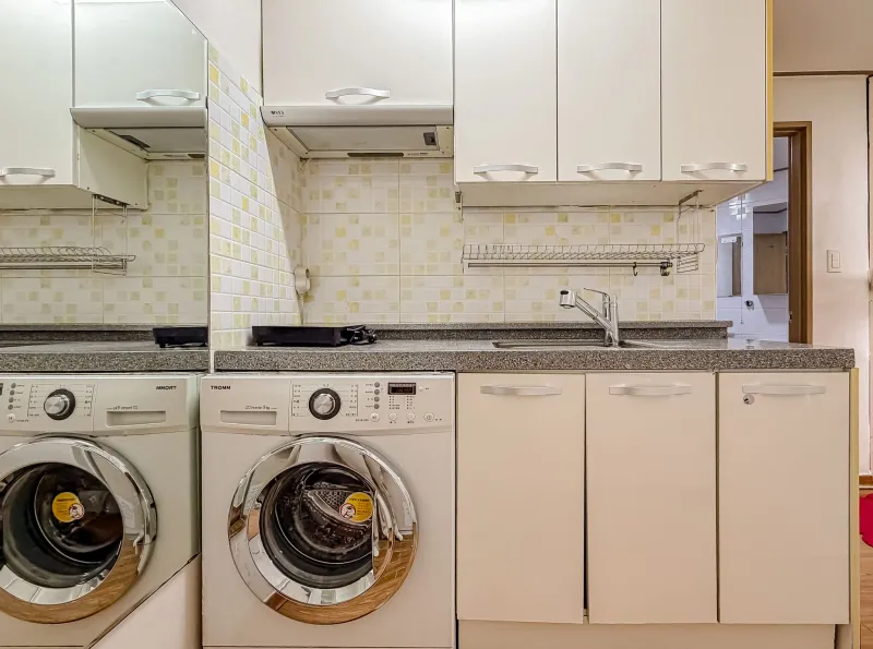 [Mapo, Seoul] Short-term rental accommodation right in front of Hongdae, fully furnished, 34 pyeong 22