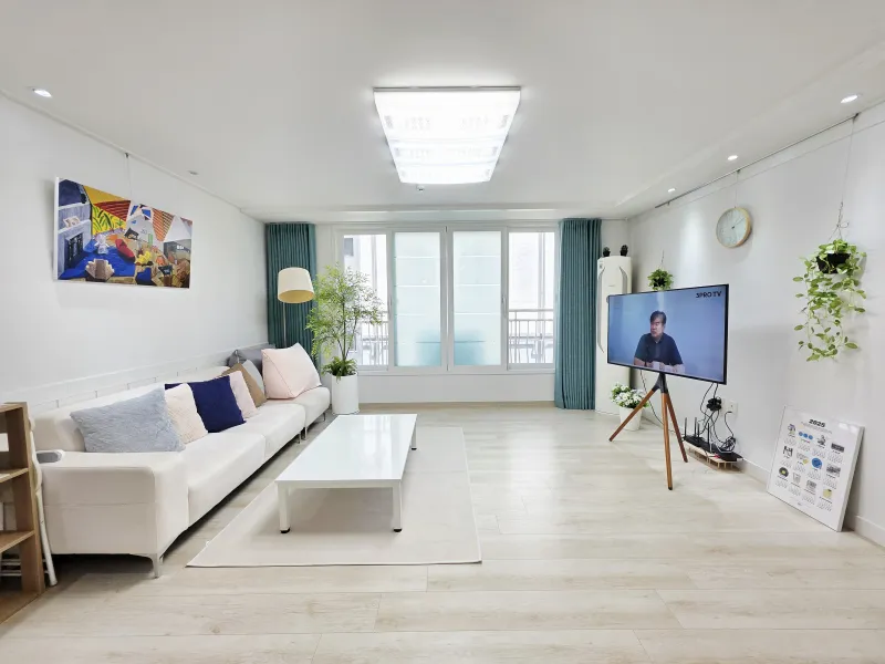 [Paju][Geumchon Station] Remodeled, On-site service recommended, Dryer provided. Spacious 3-room 22