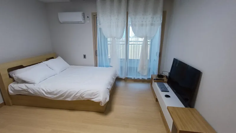 [Samcheok] Samcheok Maengbang Fully Furnished 3-Room Apartment, 2nd Floor, East Sea View 3