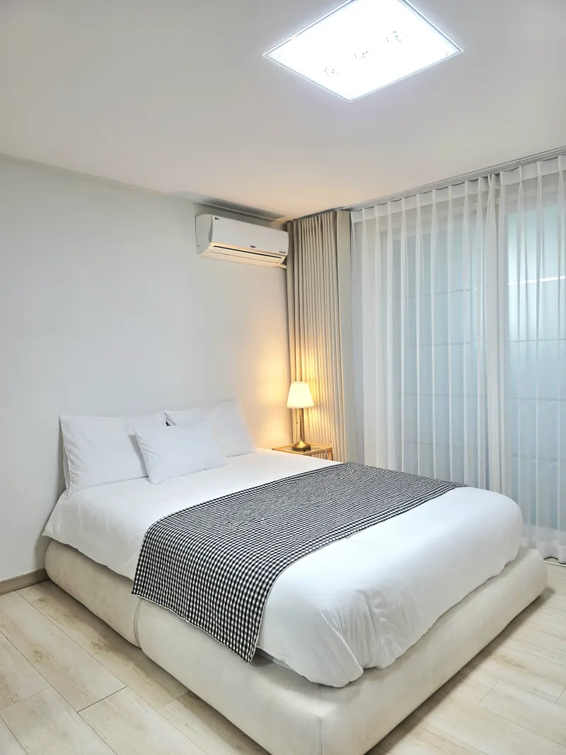 [Paju][Geumchon Station] Remodeled, On-site service recommended, Dryer provided. Spacious 3-room 3