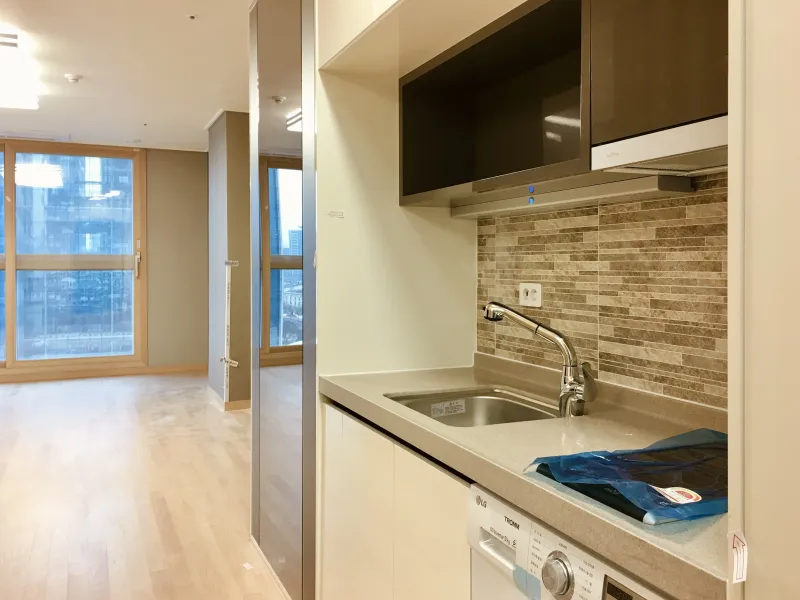 [Mapo, Seoul] Hongik University Commute Area / On-site Security / Max 5 People / Long-term Stays Welcome / Fully Furnished 15