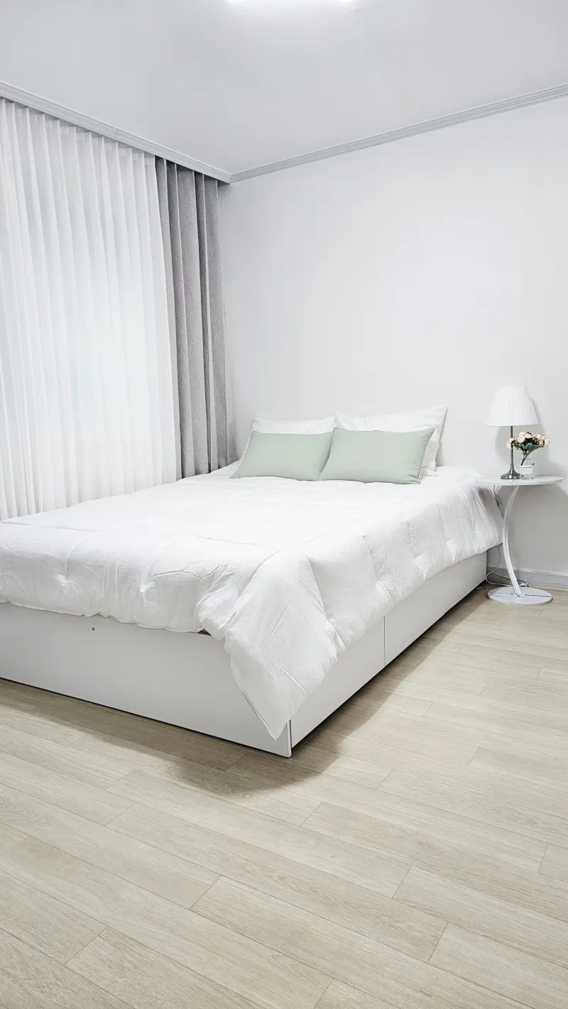 [Seongdong, Seoul] Clean first-floor two-room apartment 30 seconds from Seoul Forest Park, Ttukseom Station, Seoul Forest Station 6