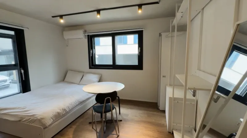 [Gangnam, Seoul] Fully furnished, separated, like-new studio apartment, 2-minute walk from Eonju Station #TripleStationArea 2