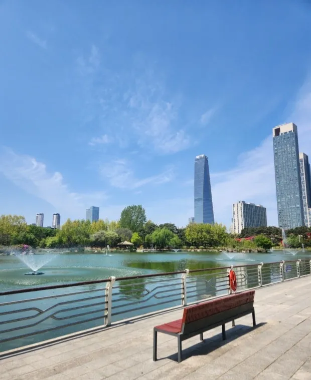 [Yeonsu, Incheon] Songdo Hyundai Outlet / Triple Street / 3-minute walk from Technopark Station 19
