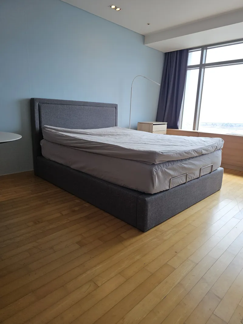 [Yeongjong, Incheon] Airport, Plush Motion Bed 4